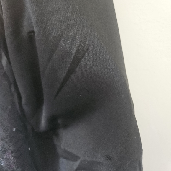 NWT black sequin and lace elegant formal top - Picture 7 of 10